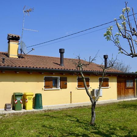 A Casa Di Amici Villa Vidor Exteriör bild